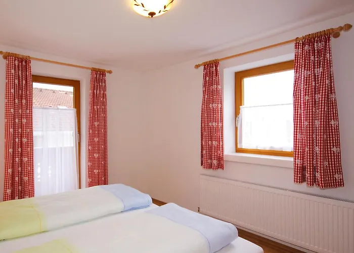 Hauser By Interhome بيت للعطل