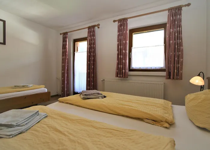 Hauser By Interhome بيت للعطل